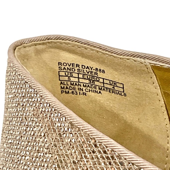 MICHAEL KORS Rove Day Slip-On Ballerina Flats in Champagne KIDS SIZE 5 - Picture 5 of 12